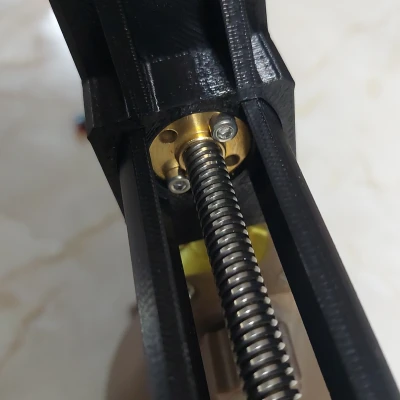 Ray trục vít me và bộ gá kẹp cho ê tô xoay