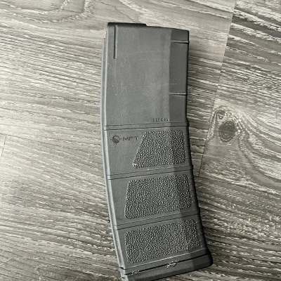 Tấm Khóa Băng Đạn MFT 5.56