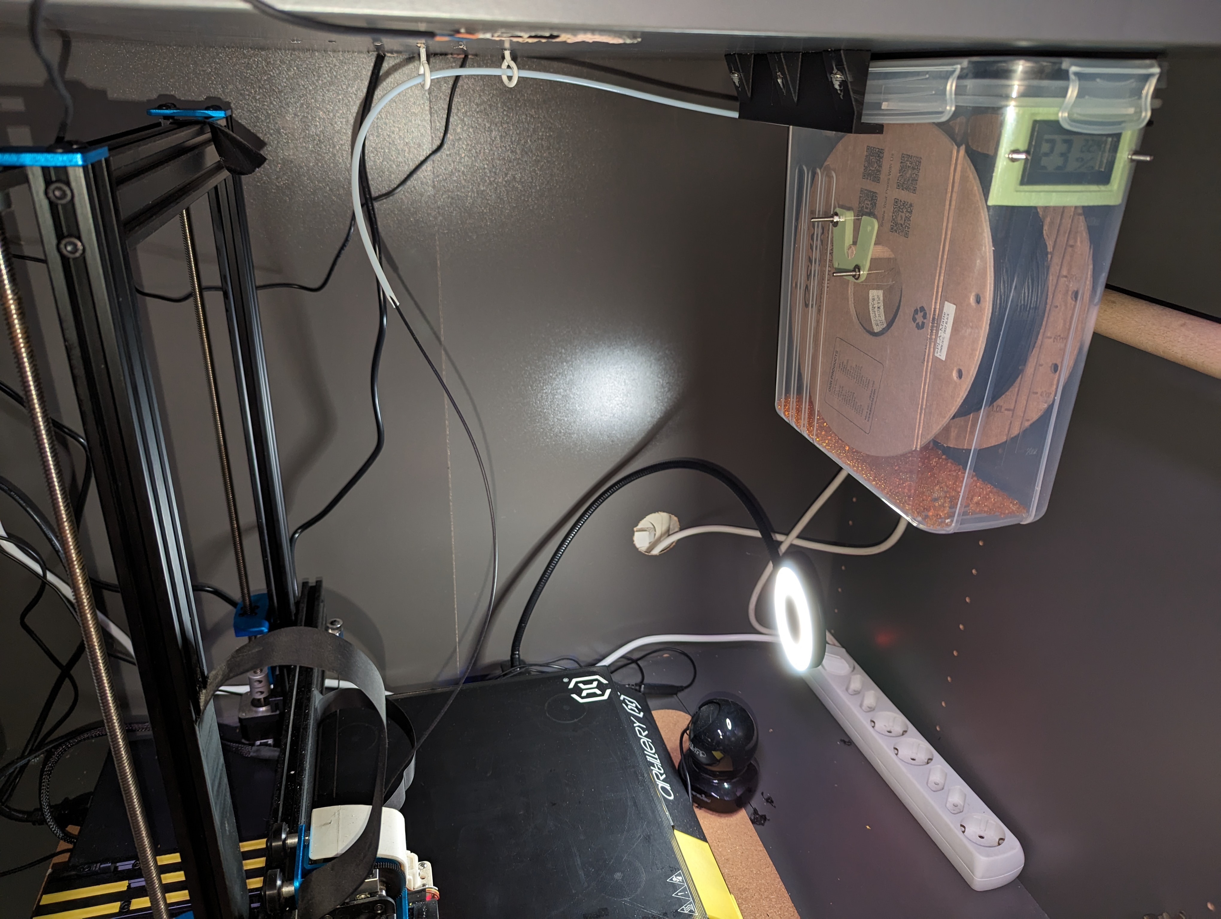 Móc Treo Hộp Filament Lên Kệ