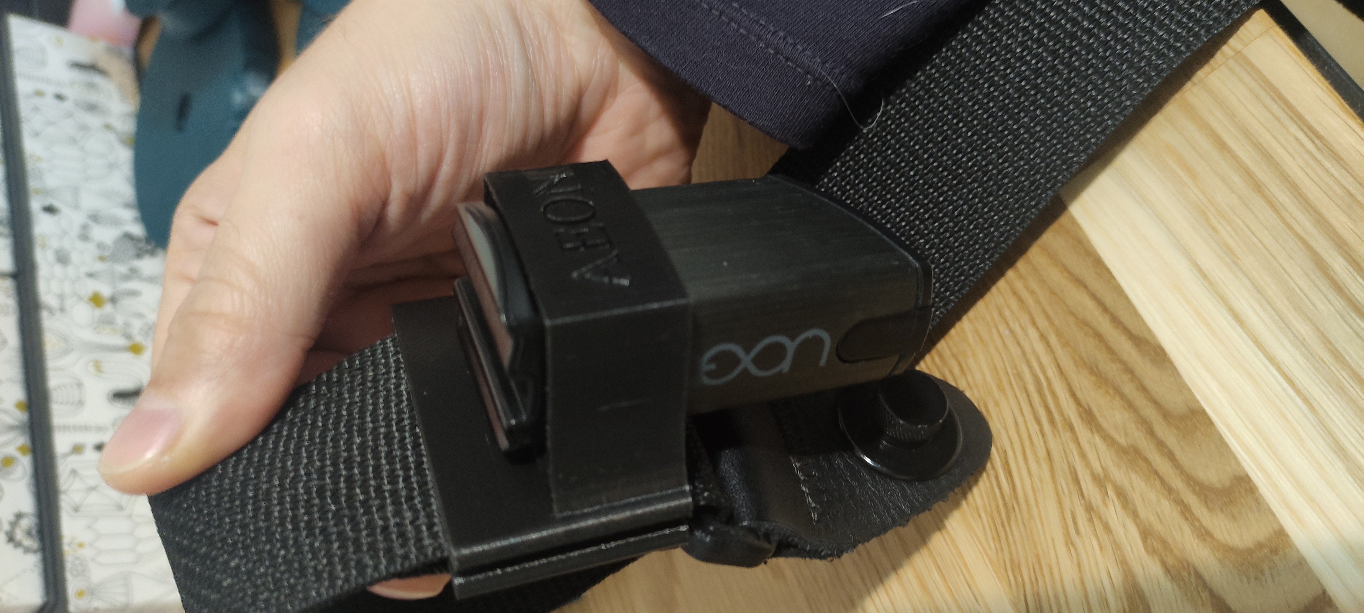 Giá đỡ dây đeo guitar Tc Electronic AEON