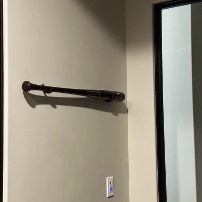 Giá Đỡ Gậy Bóng Chày - Nằm Ngang Tối Giản