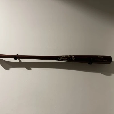 Giá Đỡ Gậy Bóng Chày - Nằm Ngang Tối Giản