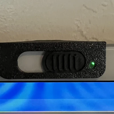 Nắp Che Camera iMAC có Cổng cho 'Camera Hoạt Động'