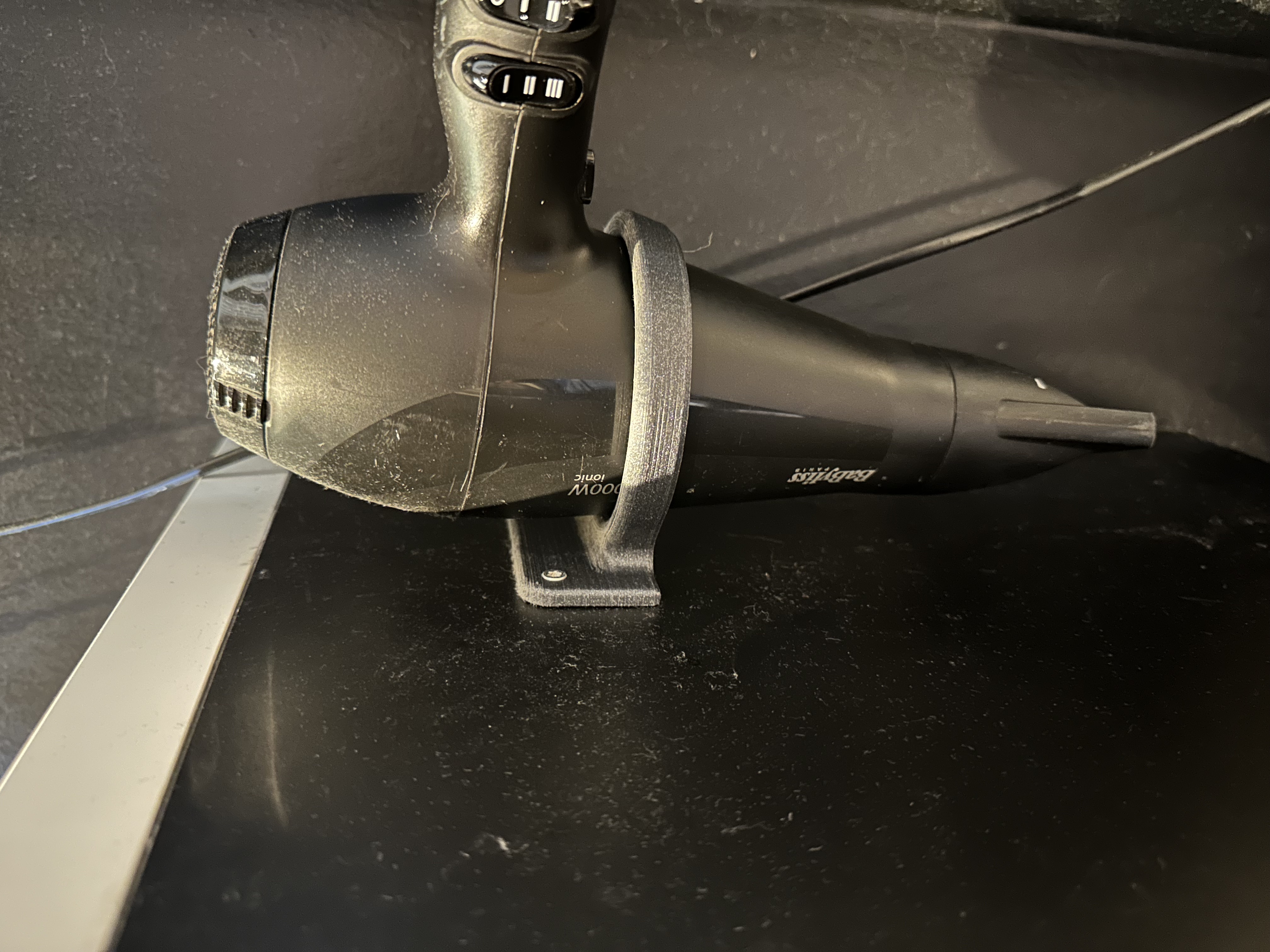 Giá đỡ máy sấy tóc gắn tường