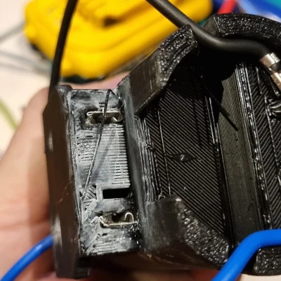 Adapter Chuyển Pin Milwaukee M12 Sang Máy Dewalt 12V