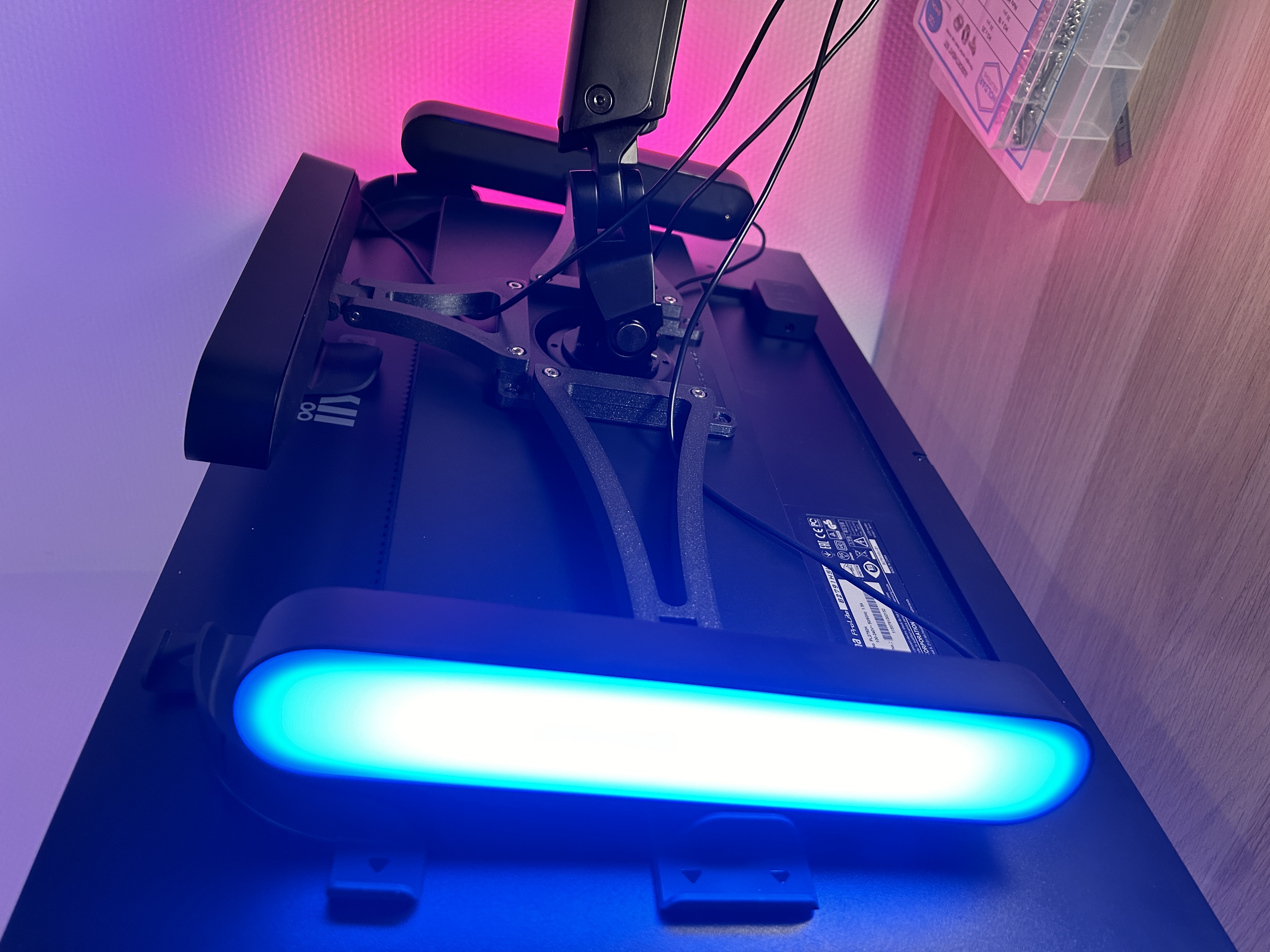 Giá đỡ VESA điều chỉnh cho Philips Hue Play (Tùy chỉnh)