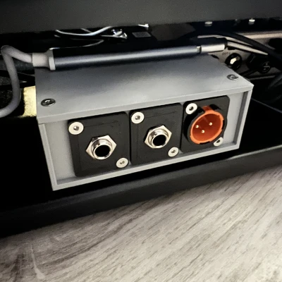 Hộp Giao Diện Cho Pedalboard