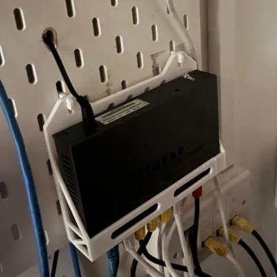 Giá đỡ Skadis cho Netgear GS108Tv2