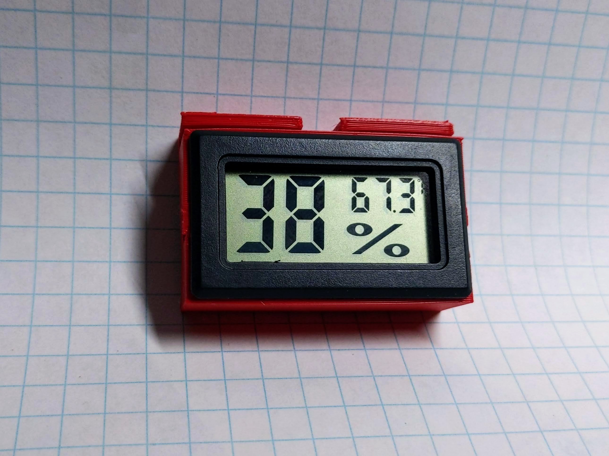 Ngàm giữ đồng hồ đo độ ẩm kỹ thuật số cho hộp trữ filament Sterilite