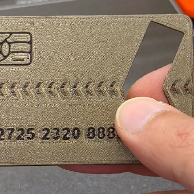 Vật Dụng Du Lịch -- Kẹp Điện Thoại Cỡ Thẻ Tín Dụng