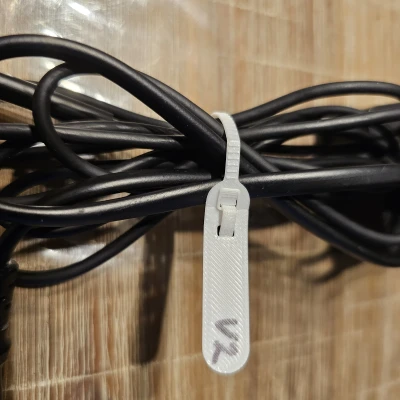 Dây rút/buộc cáp có nhãn