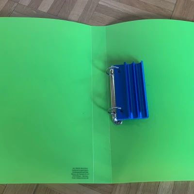 Kẹp đựng tăm bông cho tập hồ sơ / Drumstick holder for ring binder