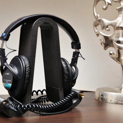 Chân Đế Tai Nghe