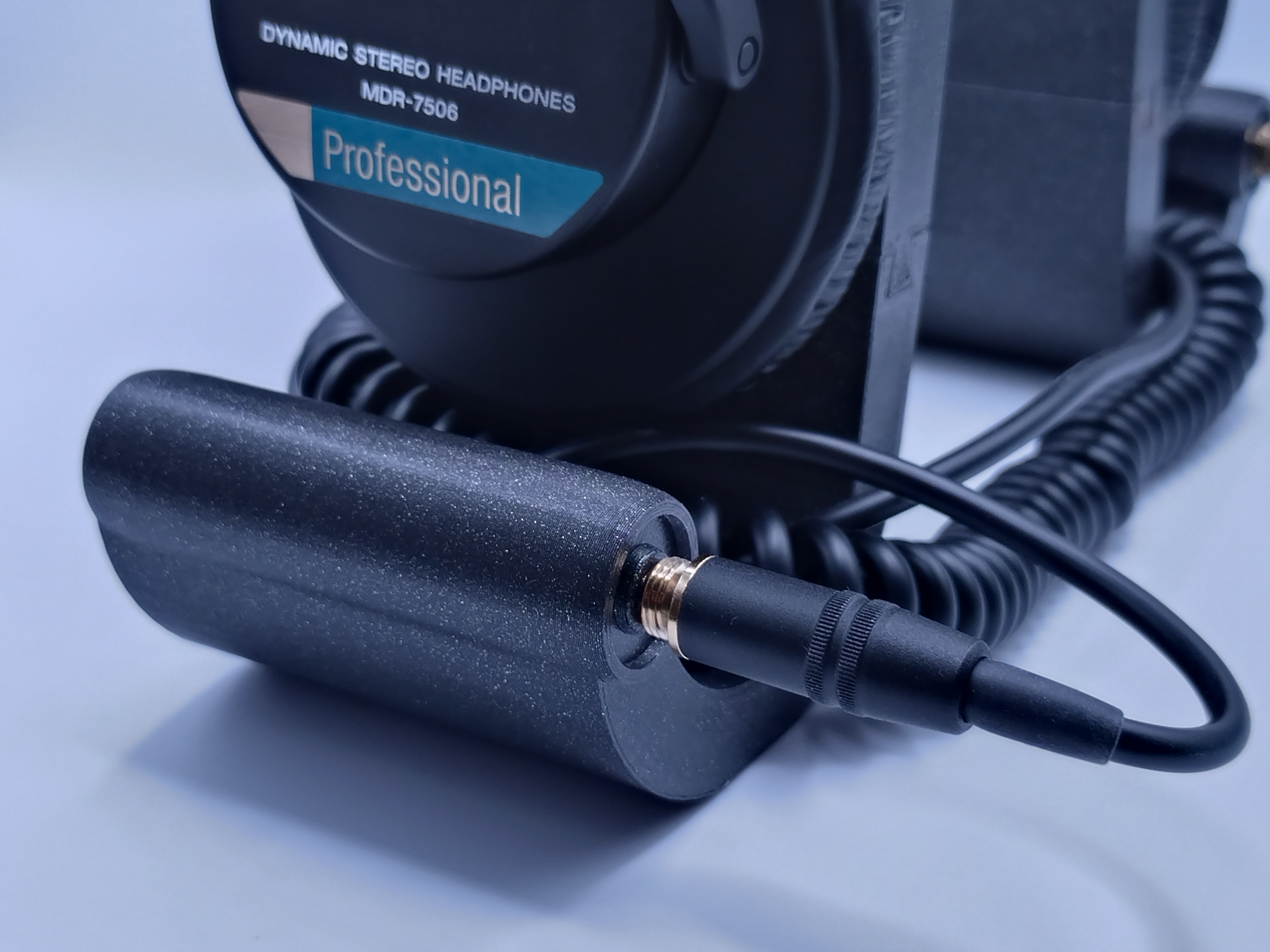 Chân Đế Tai Nghe