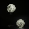 Mô hình đèn mặt trăng có đế - Thumbnail 1