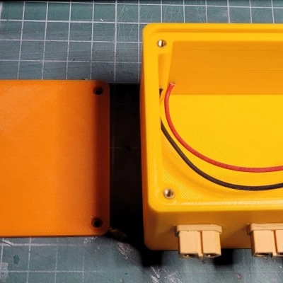 Hộp đựng đồ điện tử