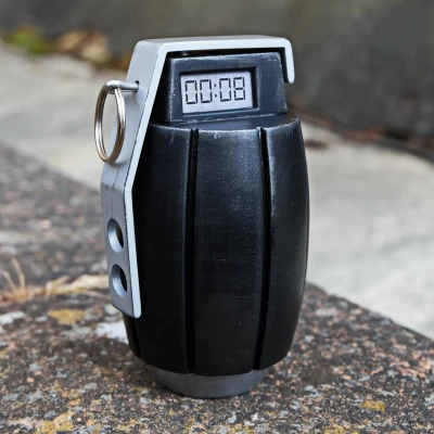 Lựu Đạn Robocop (1987)