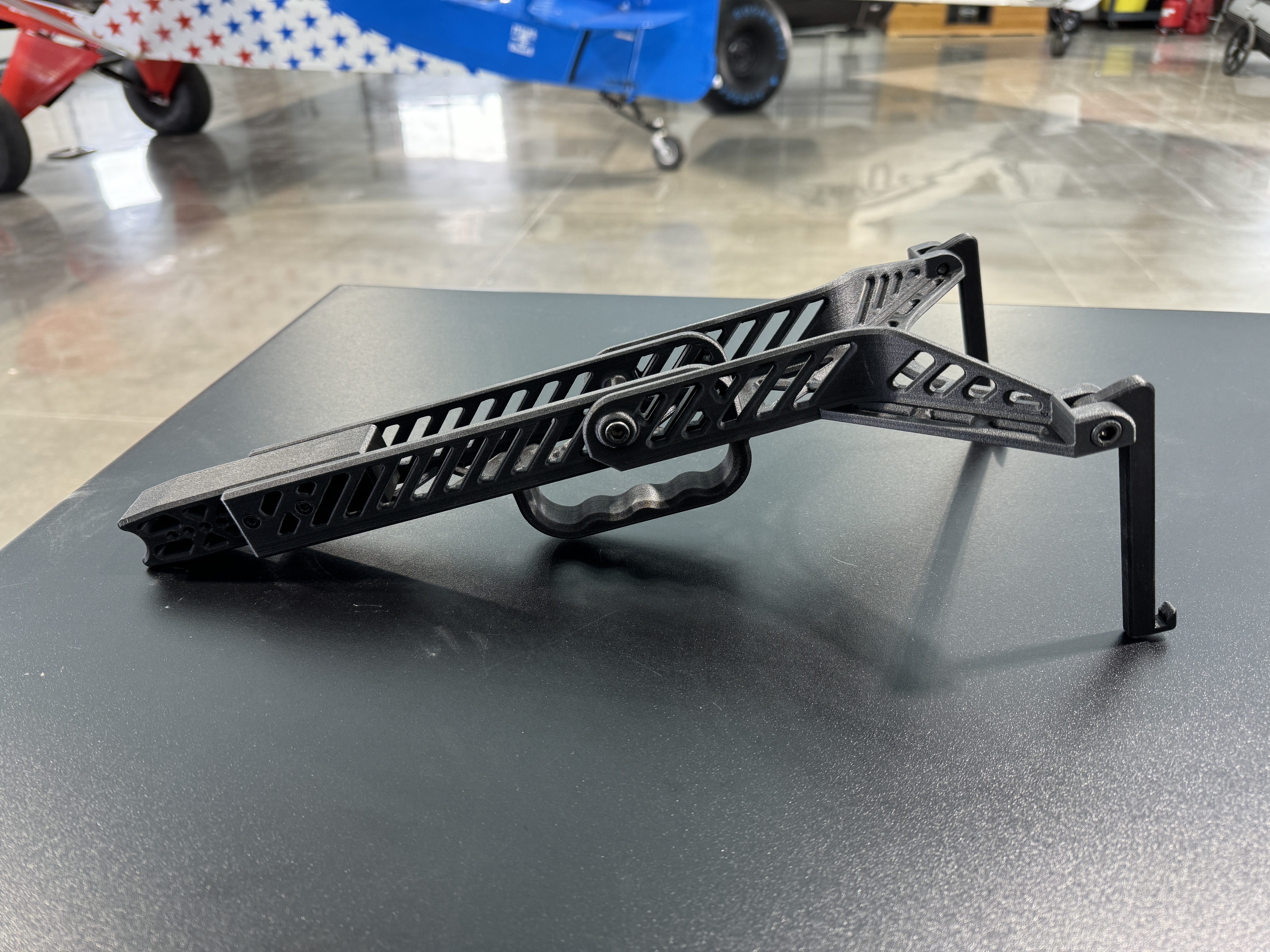 Chốt Khóa Bánh Lái và Phanh Đỗ Máy Bay Kitfox