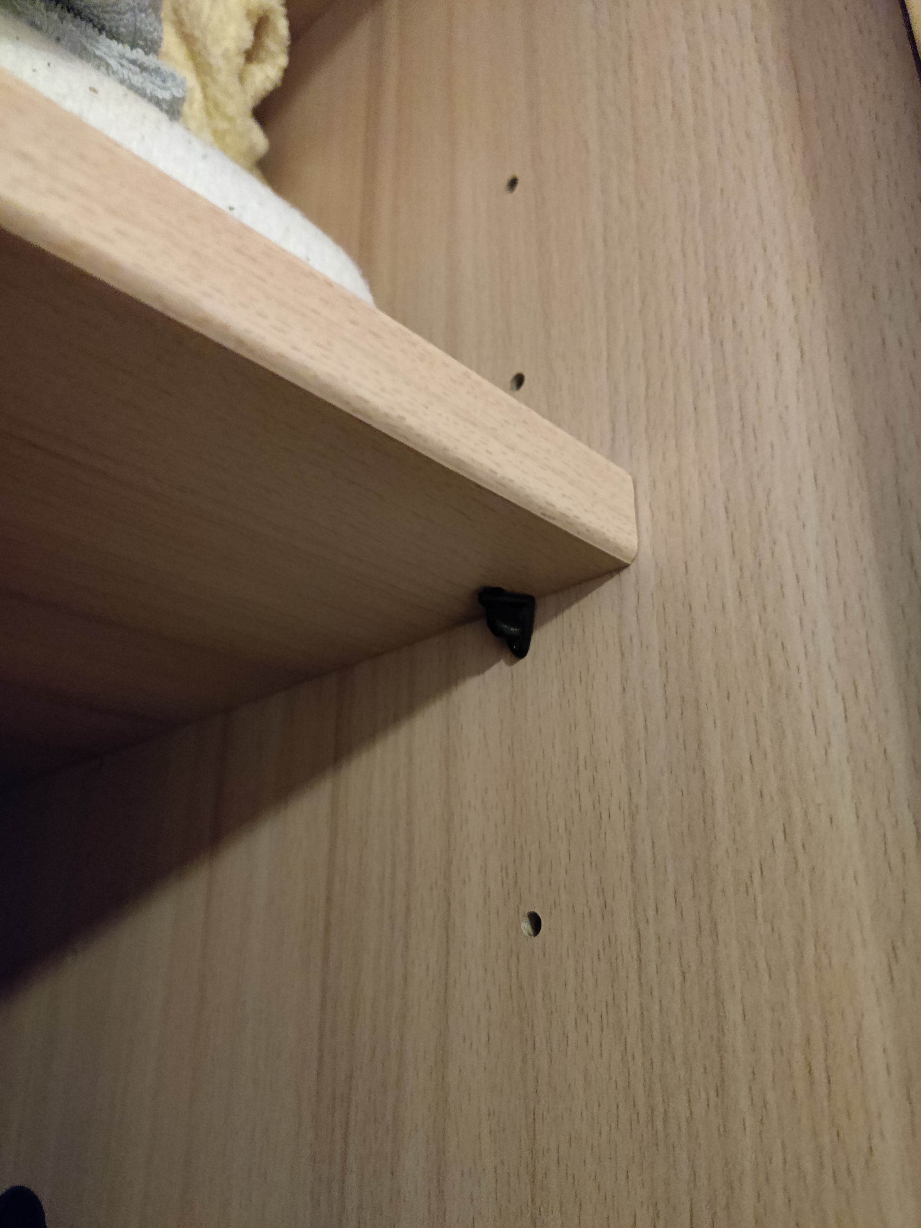 Dầm Đáy Kệ / Giá Đỡ Kệ ( Regalbodenträger )