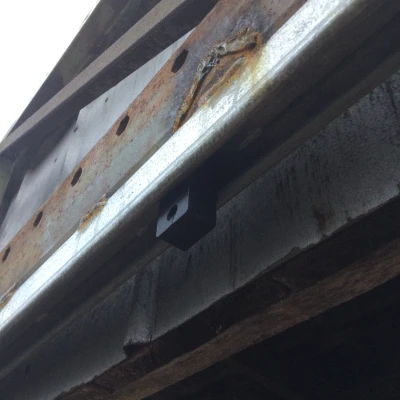 Kẹp giữ dây/thanh trượt Unistrut