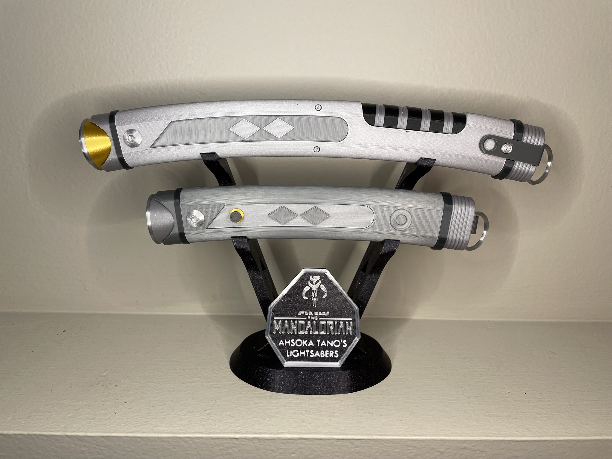 Thanh kiếm ánh sáng của Ahsoka Tano - Star Wars The Mandalorian