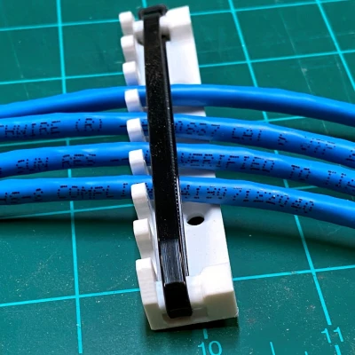 Giá Đỡ Dây Mạng