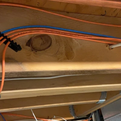 Giá Đỡ Dây Mạng