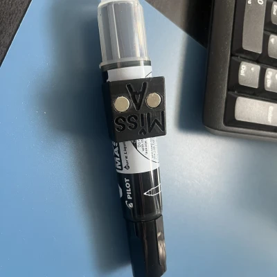 Hộp Đựng Bút Marker Từ Tính Pilot V Board Master