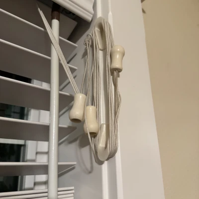 Móc Quấn Dây Màn Cửa Sổ