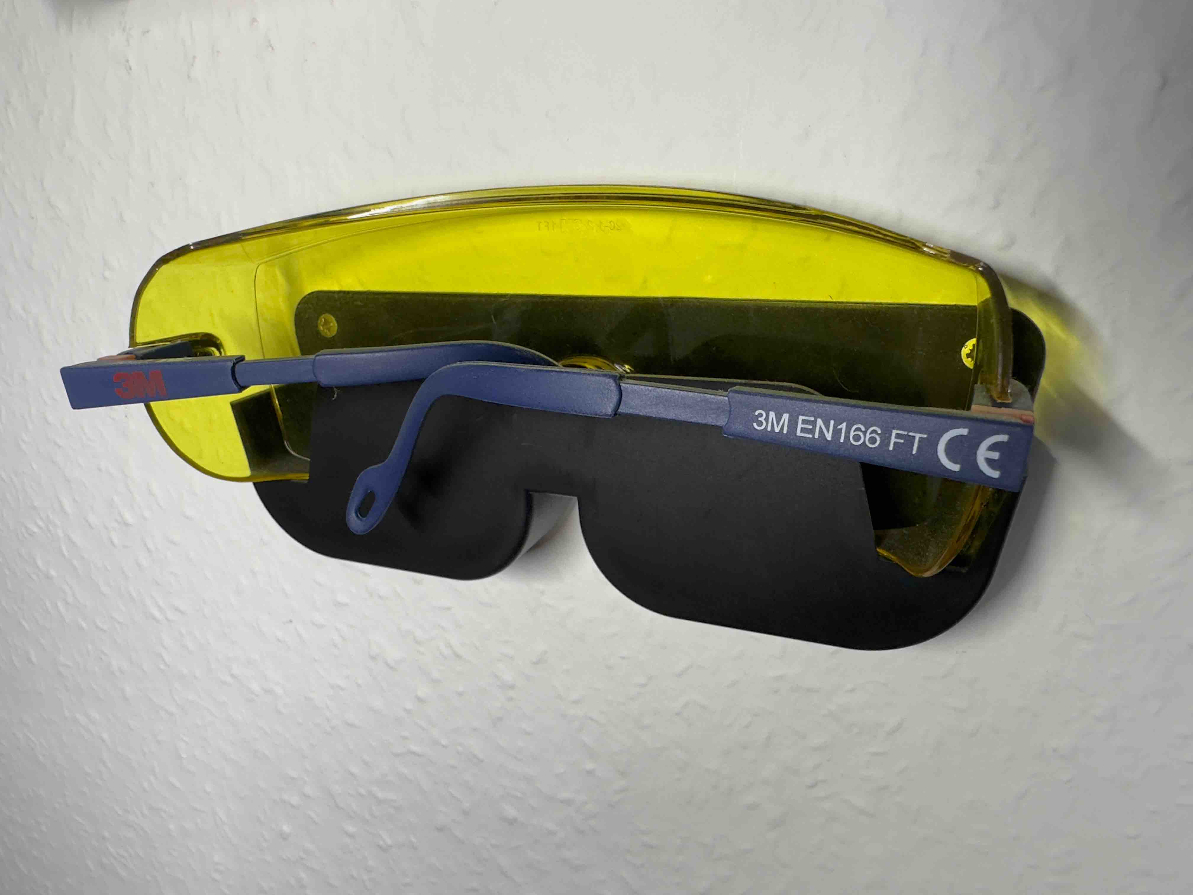 Giá Đỡ Kính / Brillenhalter