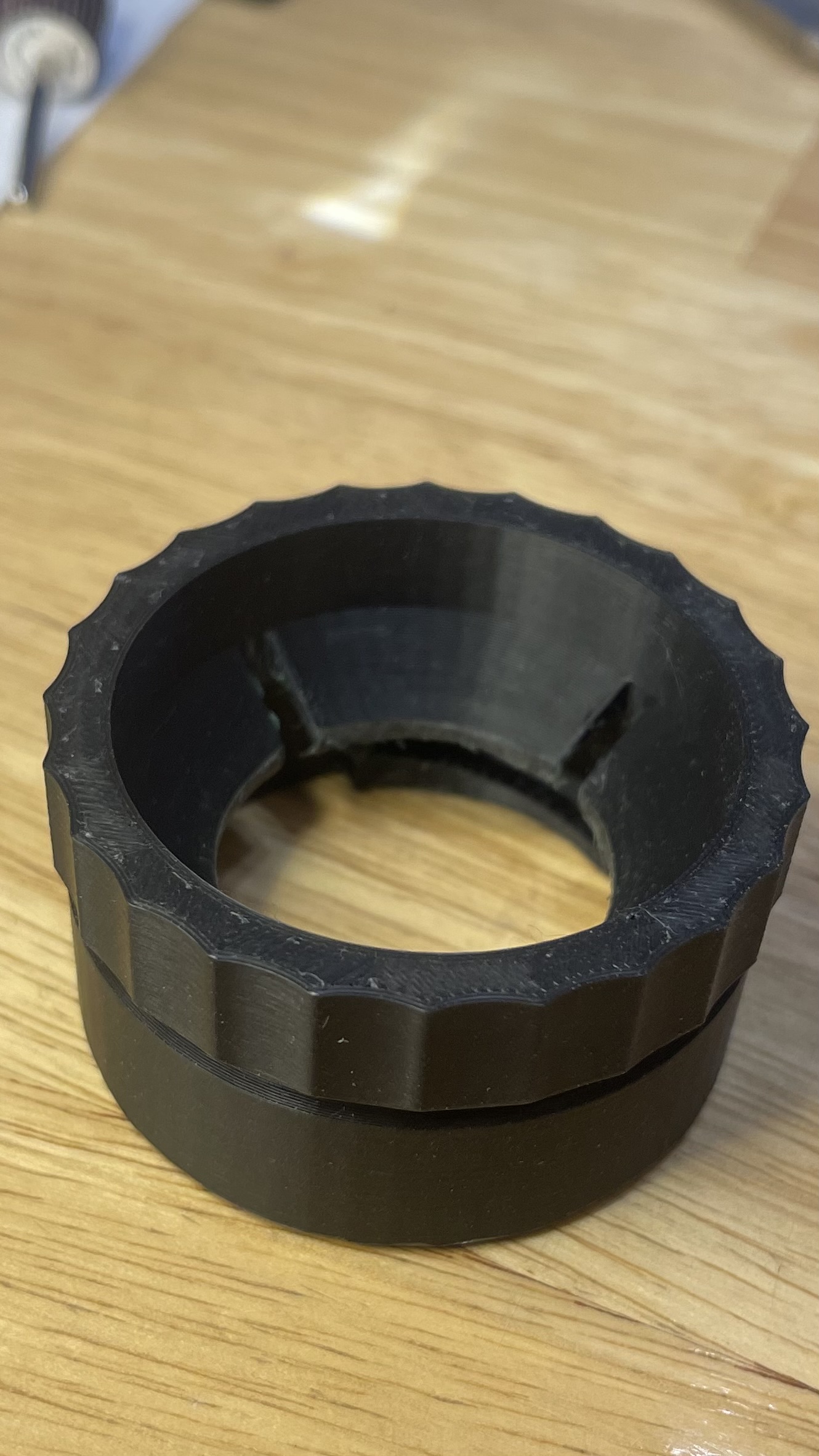 Chắn Đèn Pha - Nissan Quest 1999 - F4DZ13N019A