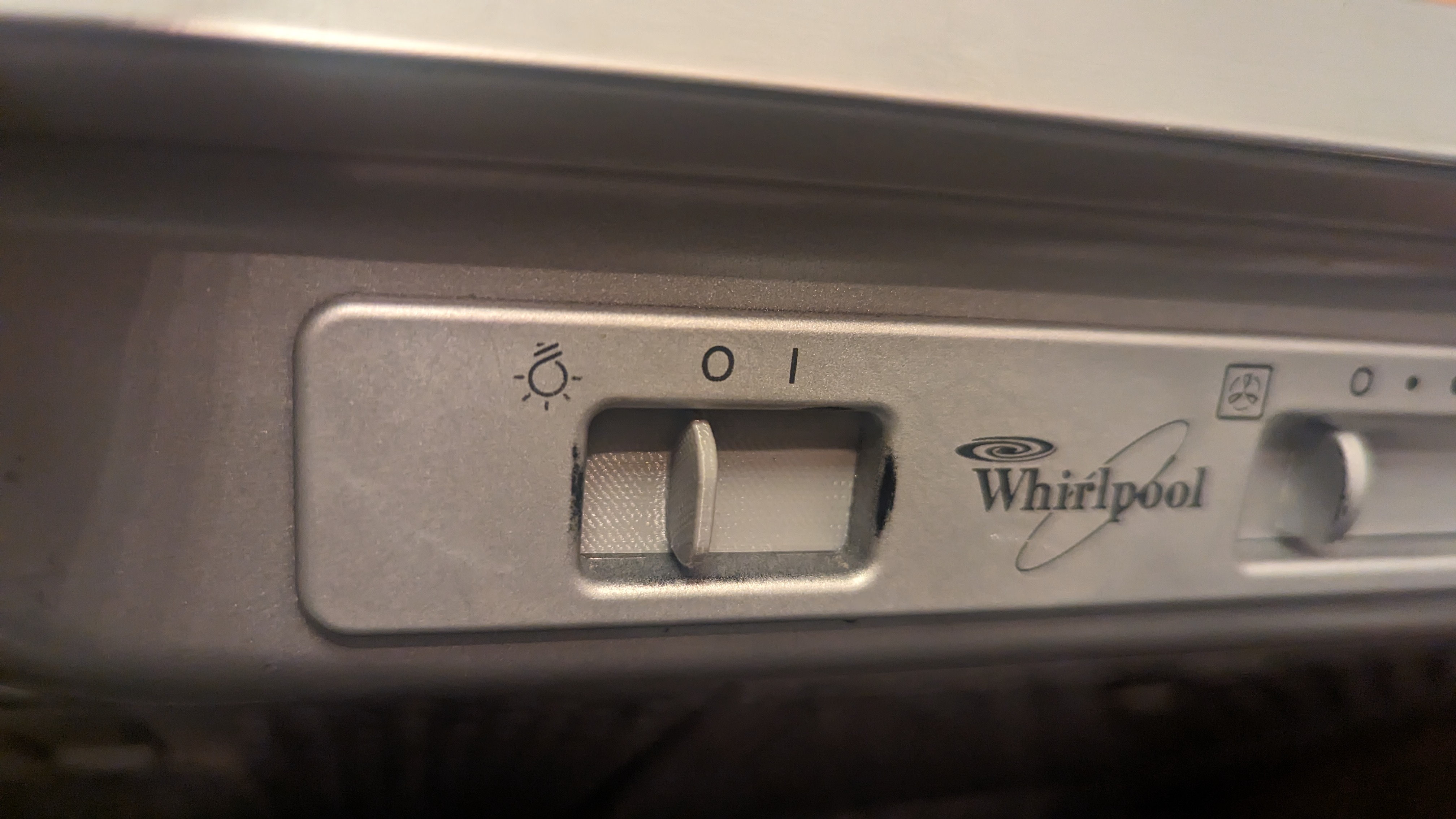 Nút Bấm Máy Hút Mùi Whirlpool