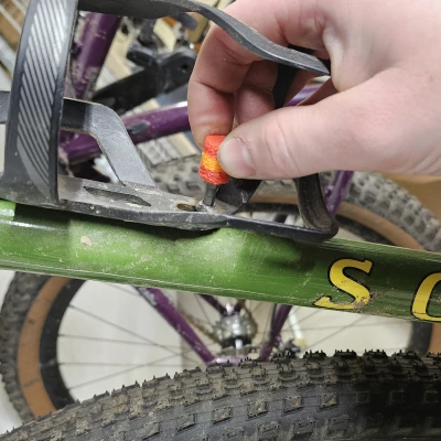 Kẹp Vít Lục Giác Kiểu Vặn Tay