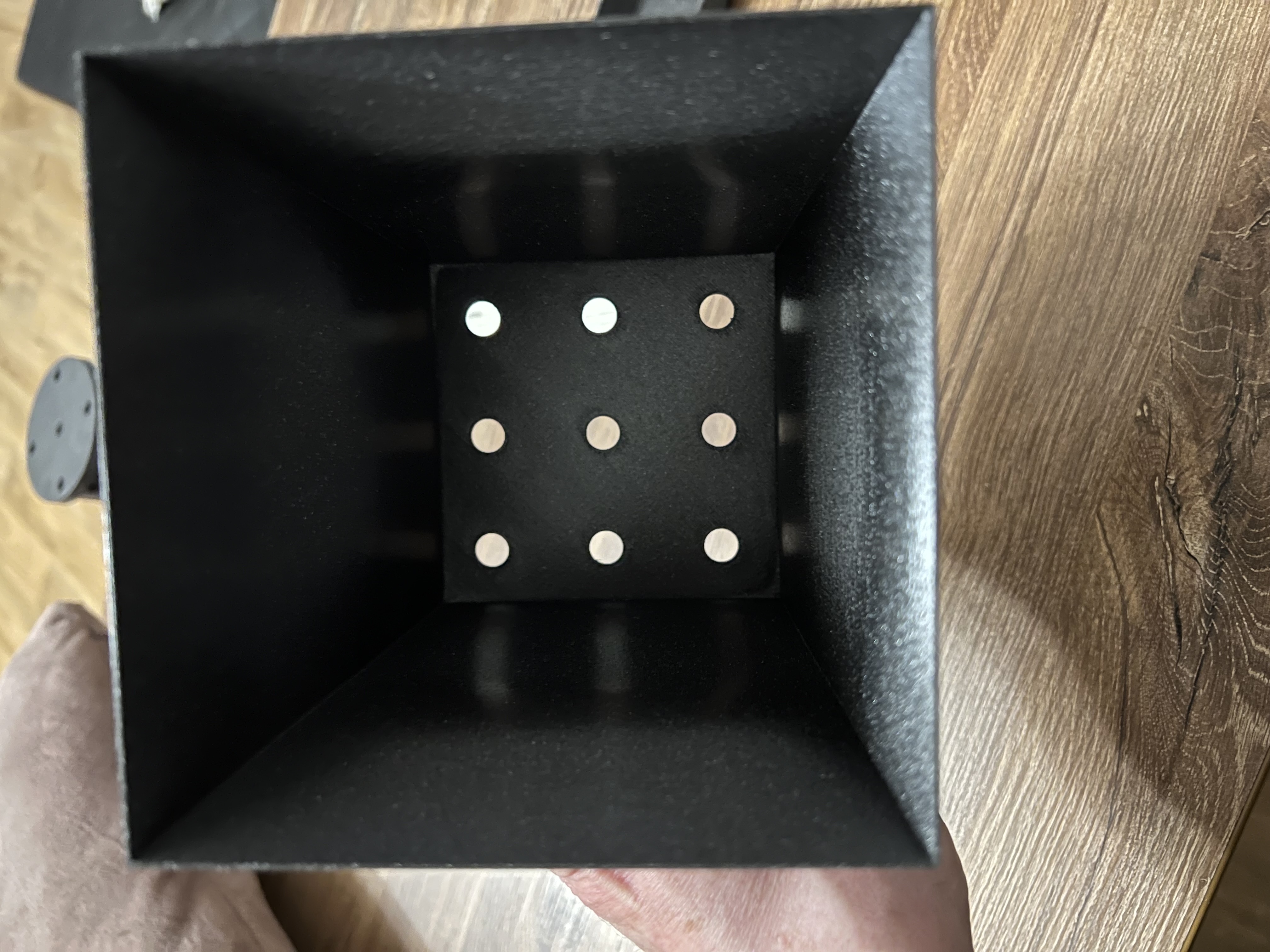 Chậu hoa lớn - Big flower pot