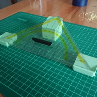 Giá đỡ Gridfinity cho thước tam giác