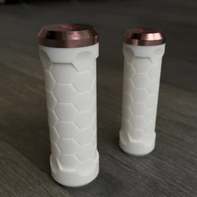 Hộp đựng pin 18650 21700