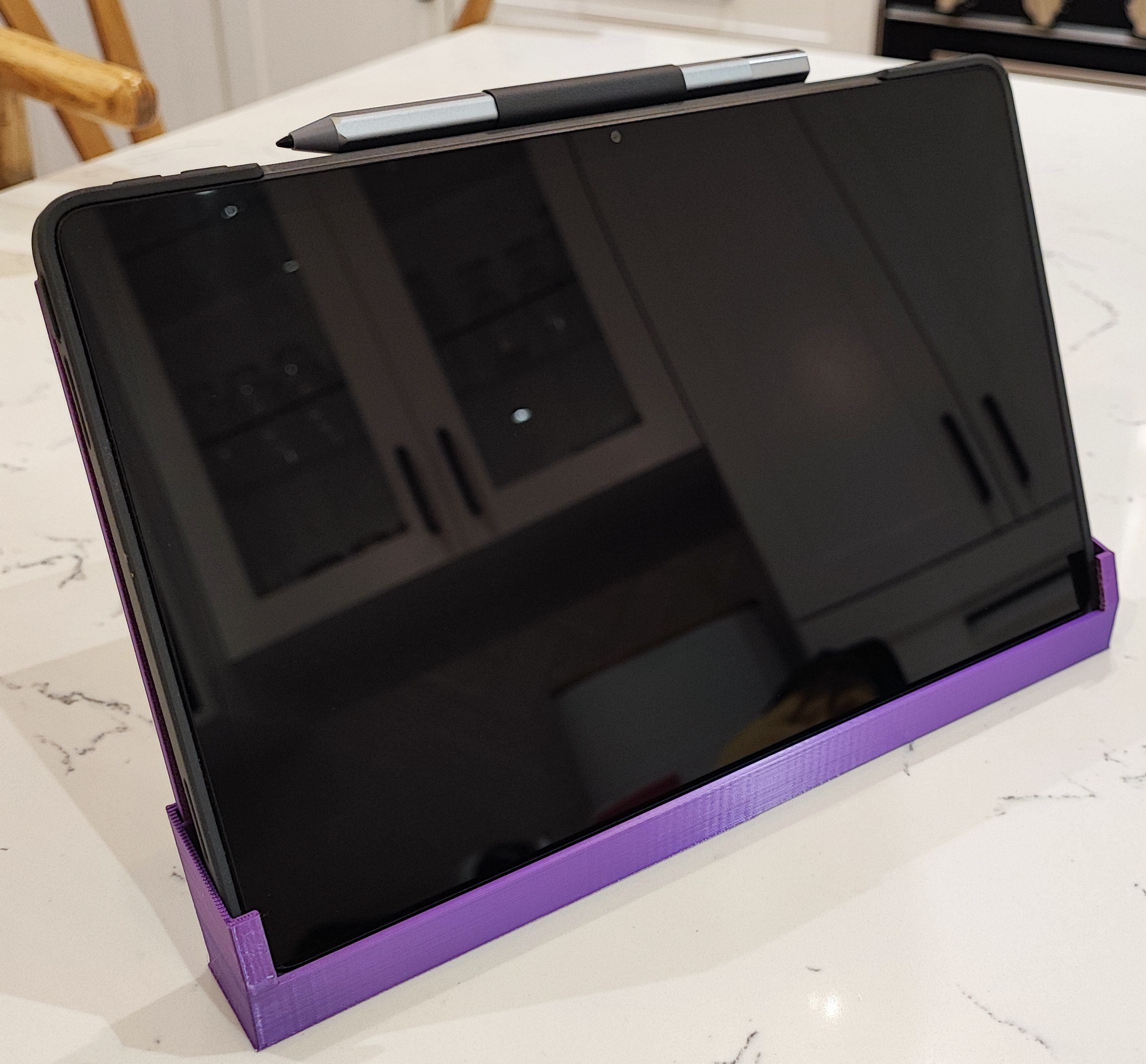 Giá đỡ Máy tính bảng có Miếng chèn Voronoi kèm Kệ Tai nghe/Tai nghe không dây