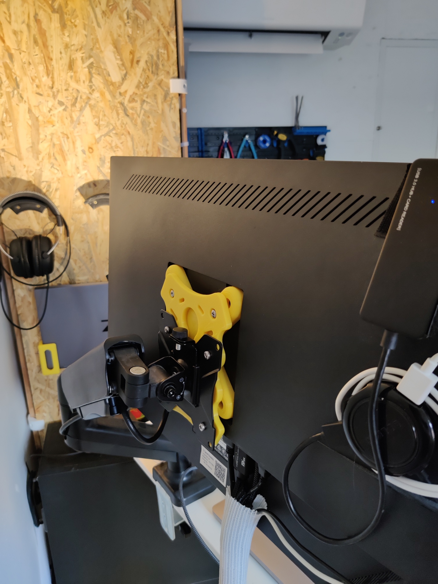 Bộ Chuyển Đổi VESA Nâng 10mm từ 100x100 sang 75x75