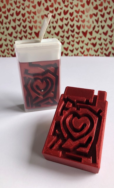 Hộp Tic Tac Mê Cung Trái Tim