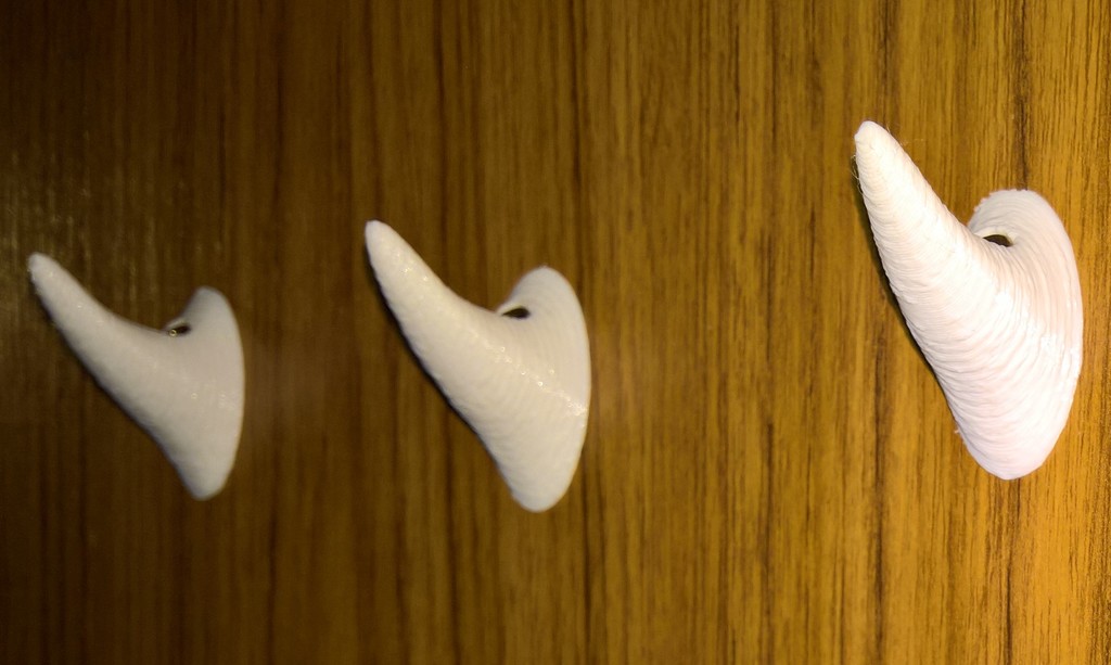 Móc Treo Quần Áo "Gai"