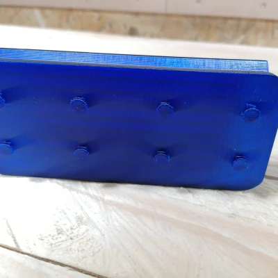 Giá Đỡ Kẹp Lò Xo Cho Pegboard Mars Svratka