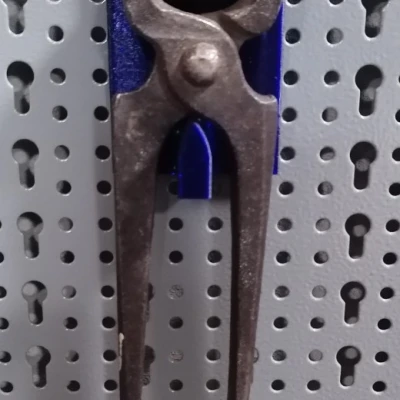 Giá đỡ kìm kẹp cho bảng ghim Mars