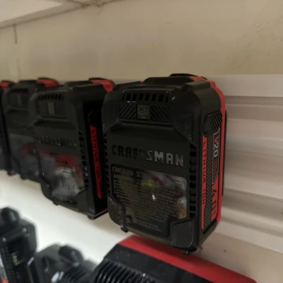 Đế Pin Craftsman V20 Cho Hệ Thống VersaTrack