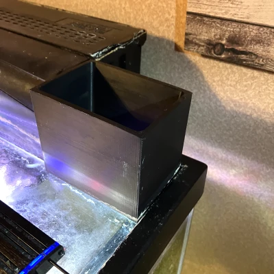 Máng cho ăn bể cá cho nắp kính