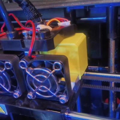 Bộ phận đùn nhựa giả cho Creator Pro