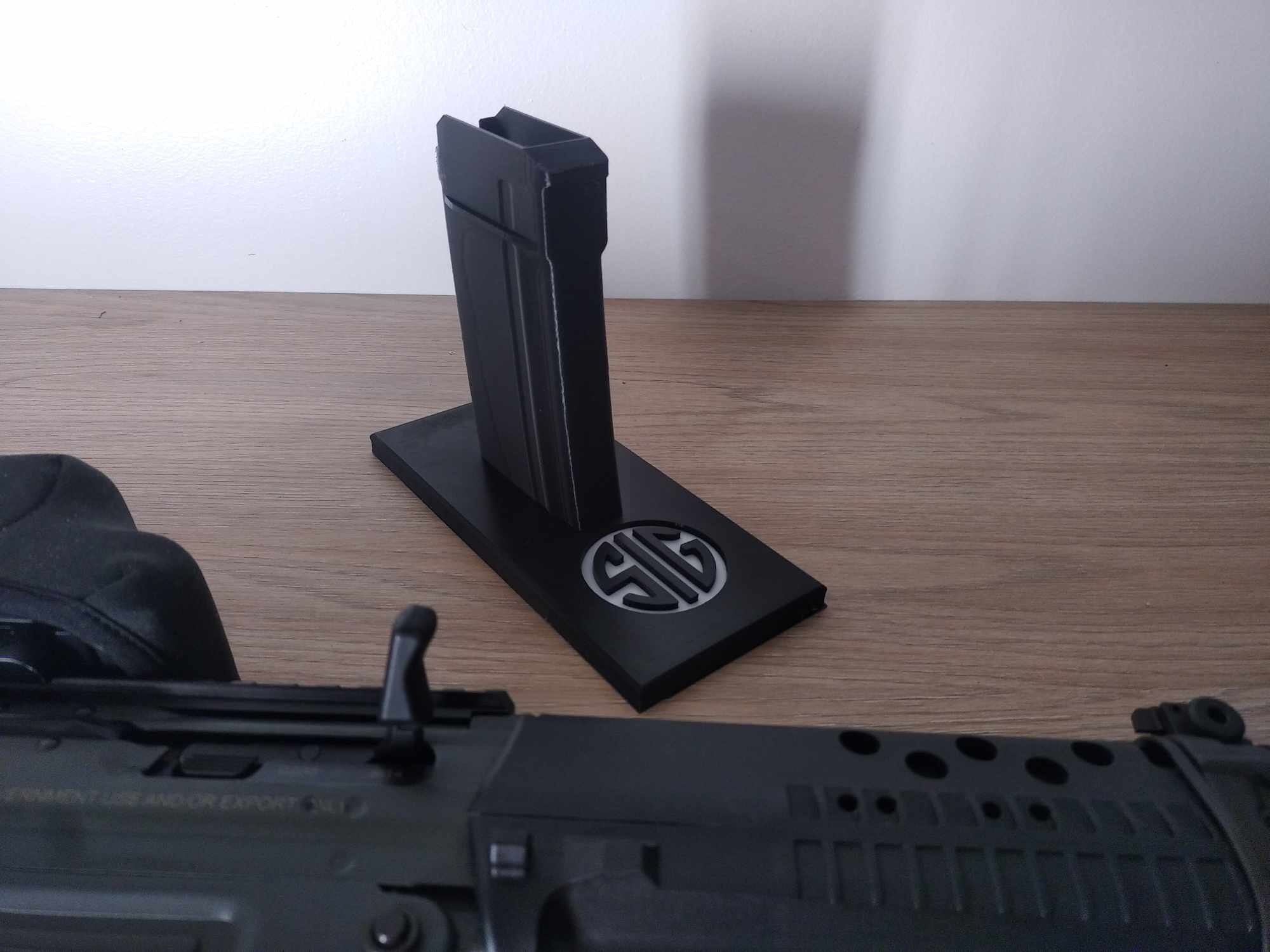 Chân đế cho vũ khí thật Sig 552 553 551 550 gbbr