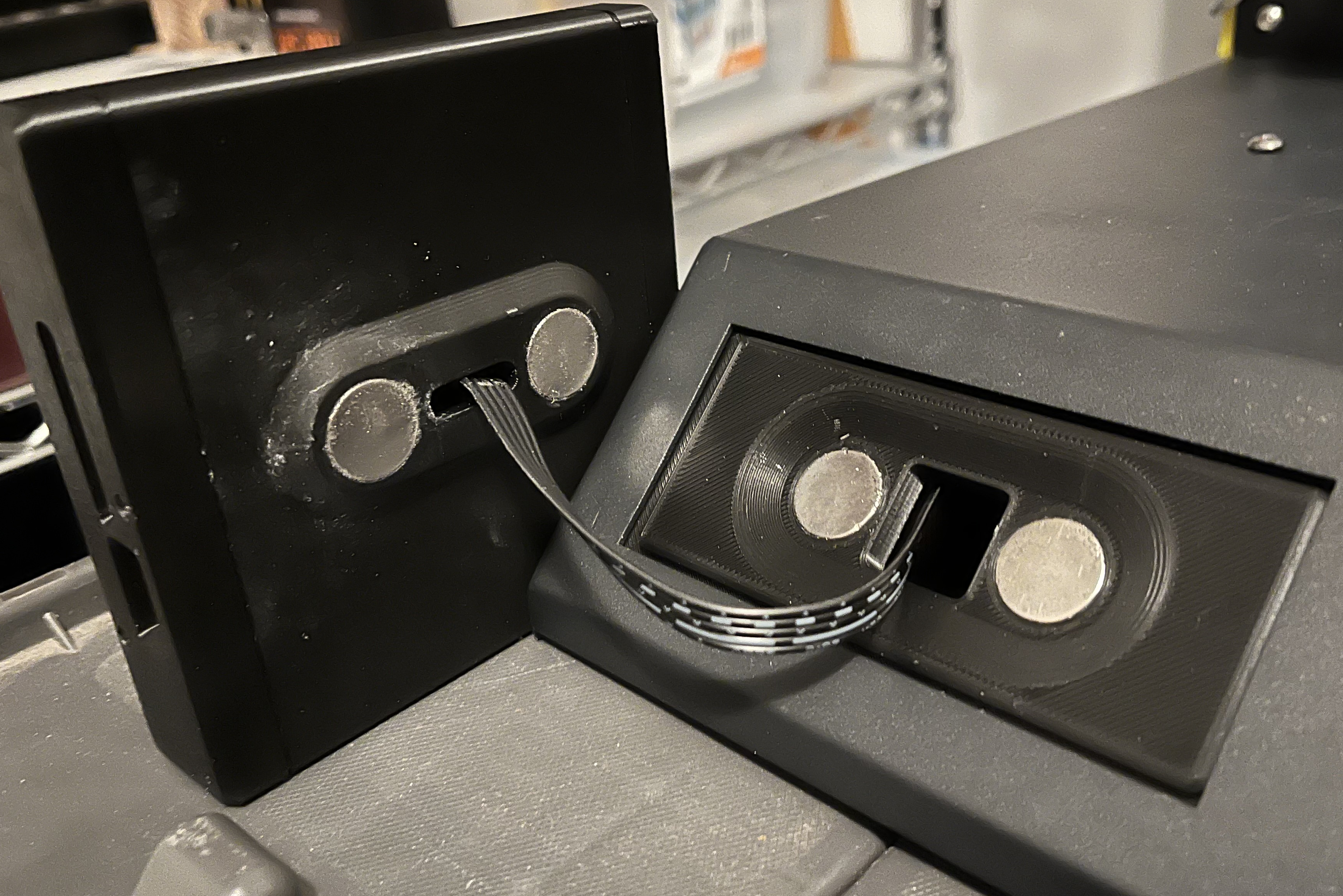 Vỏ Case TFT35 E3 V3 Mỏng Gọn Có Đế Nam Châm