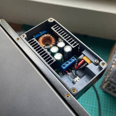 Protopack - Nguồn điện 100 watt đeo được cho Protogen và Cosplay