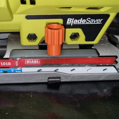 Kệ Đựng Lưỡi Cưa Lọng Từ Tính Ryobi