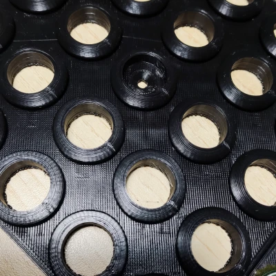 Giá đỡ nắp bia phiên bản nhẹ